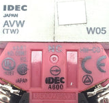 Idec AVW411-R Emergency Stop Switch Push Lock Twist Release AC/DV 10A 600V