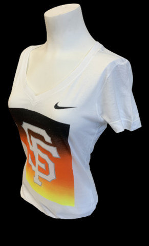 Nike Women's San Francisco Giants Baseball MLB White Slim Fit Shirt