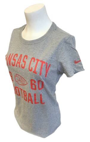 Nike Women's Kansas City Chiefs Football 1960 Gray Short Sleeve Slim Fit Shirt M