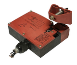 Telemecanique XCS-TE Safety Interlock Switch 500 Volts 4KV With XCS-713 Key