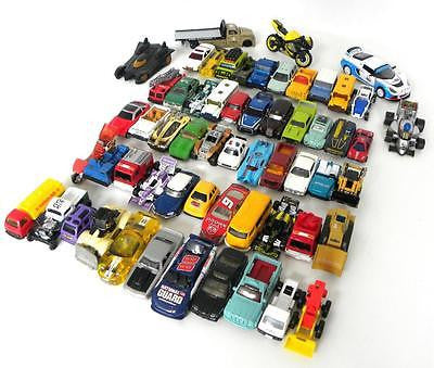 MIXED LOT OF 59 TOY CARS / TRUCKS