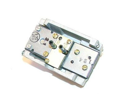 NEW JOHNSON CONTROLS THERMOSTAT  MODEL T-4002-201