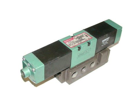 Numatics  153SS43AM  Solenoid Valve W/Manifold  24 VDC 0.25 Amps