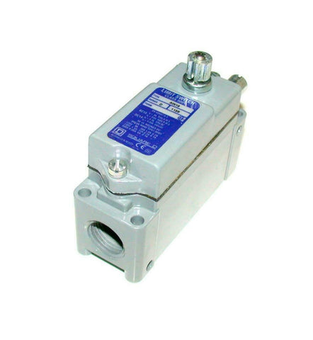 New Square D  9007AW19  Oil Tight Limit Switch 10 Amp Series D