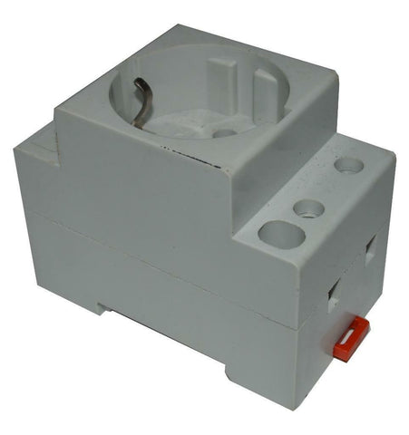 LINDNER 10-16/250 SOCKET OUTLET 250 VOLTS