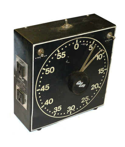 GRALAB 300 DARKROOM TIMER 125 VAC @ 750 WATTS