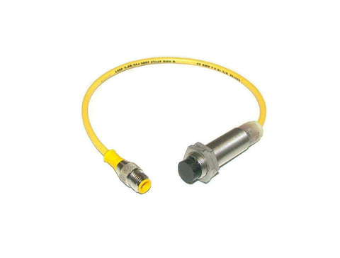 New Cutler Hammer  E57LAL18A2EP  Inductive Proximity Sensor  20-250 VAC 250 mA