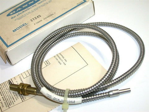 NEW BANNER IT24S Fiber Optic Sensor w Cabling 17358