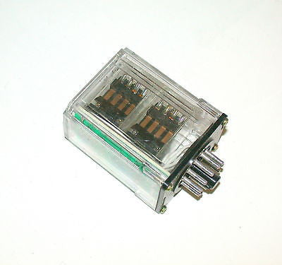 NEW OMRON CONTROL RELAYS 24 VDC 11 PIN  MODEL MYA-LA2